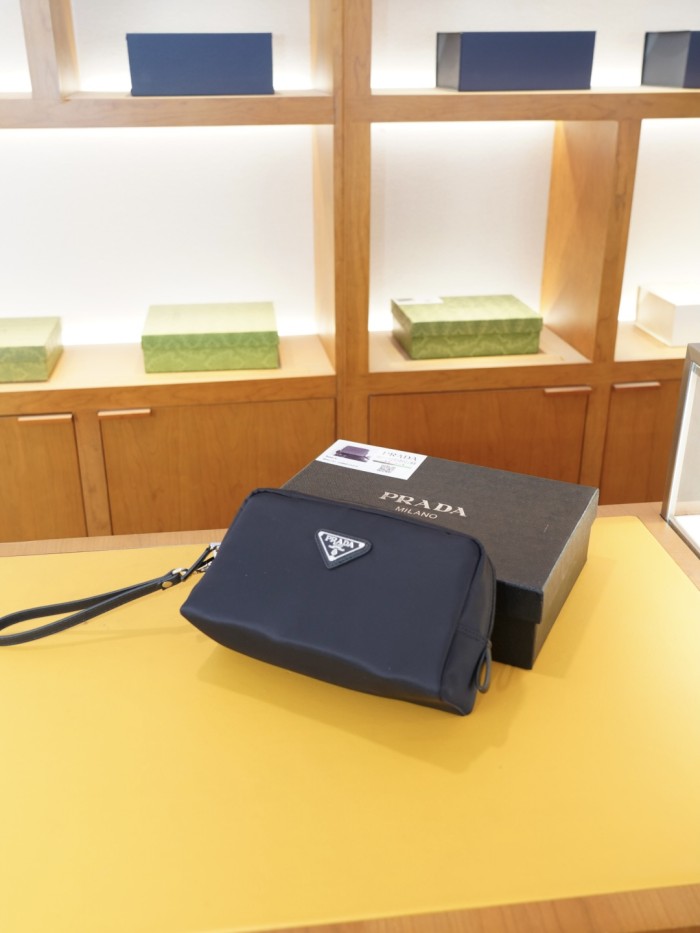 高品質 プラダ コピーおすすめ 2026SSメンズ ハンドバック