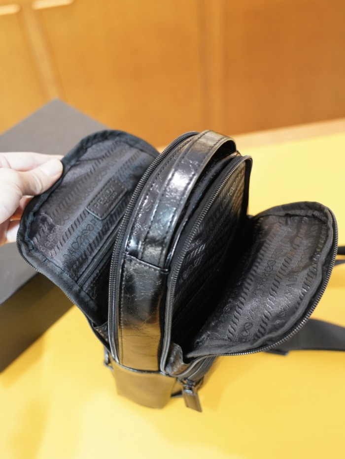 稀少 プラダ n級品 2026SSメンズ チェストバッグ