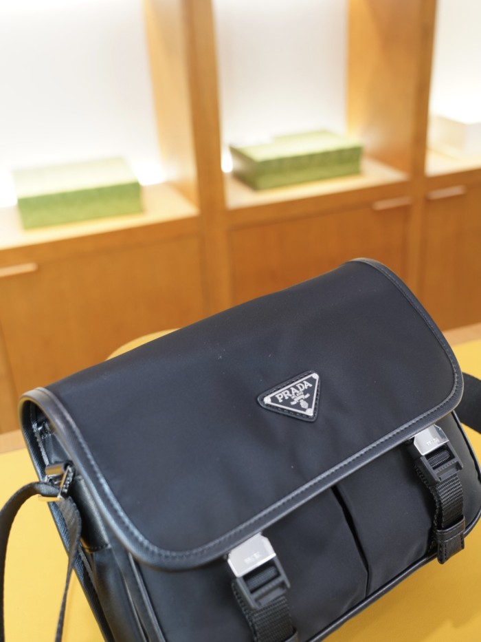高品質 プラダ n級品 2026SSメンズ ショルダーバッグ