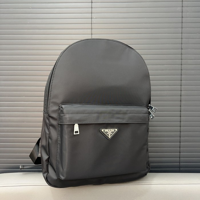 超奇跡の入荷☆ プラダ 偽物通販 2026SSメンズ リュックバック