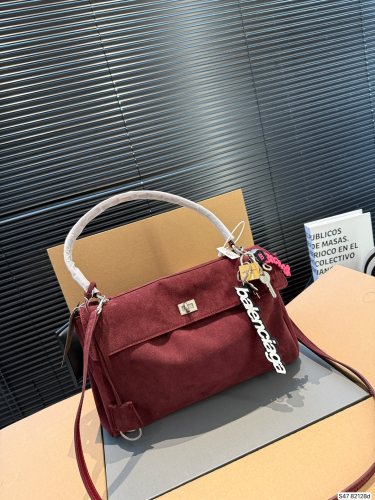 【話題商品！】 バレンシアガ n級品 2026SSメンズルーズシルエットバッグ