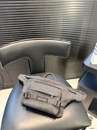 超奇跡の入荷☆ バレンシアガ 偽物通販 2026SSレディース ショルダーバック