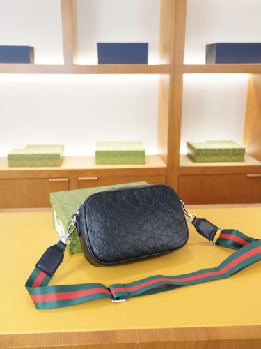 稀少 グッチ 偽物通販 2026SSメンズ  ショルダーバック