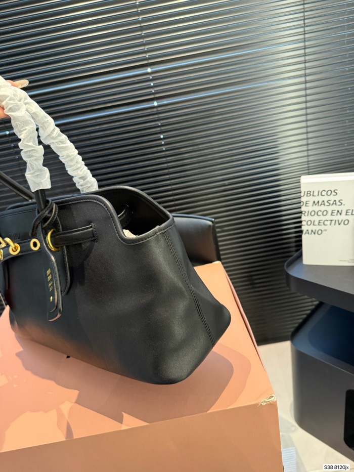超奇跡の入荷☆ MCMエムシーエム コピー 2026SS レディース トートバッグ