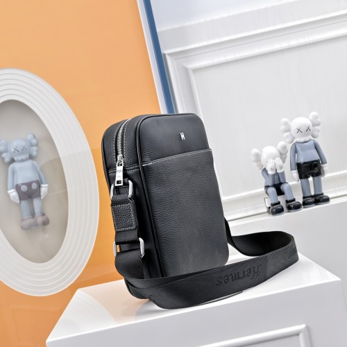 【限定】エルメス スーパーコピー 2026SSメンズ ショルダーバック