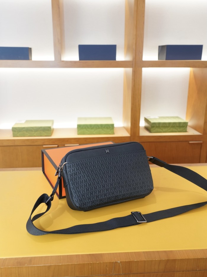 超話題! エルメス n級品 2026SSメンズ ショルダーバック