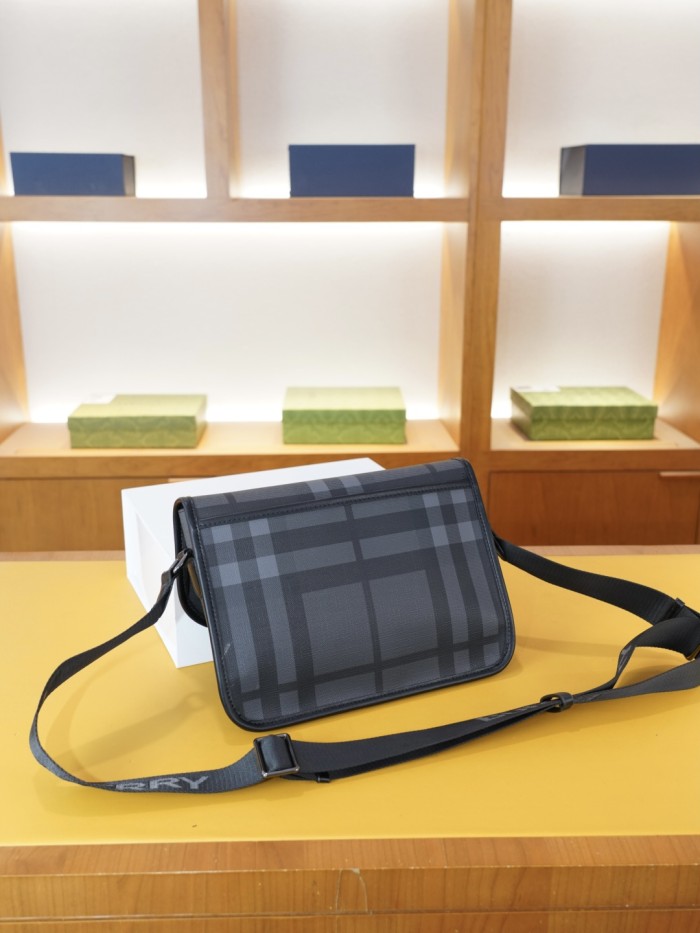 日本未入荷 バーバリー  コピーおすすめ 2026SS メンズ ショルダーバック