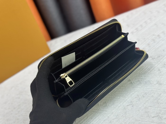超話題! ルイヴィトン 偽物通販 2026SS 長財布