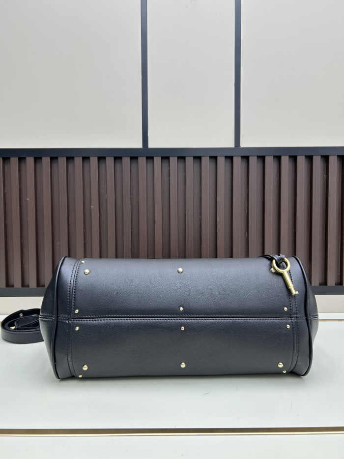 一目惚れ♪ クロエ n級品 2026SS レディース ショルダーバッグ