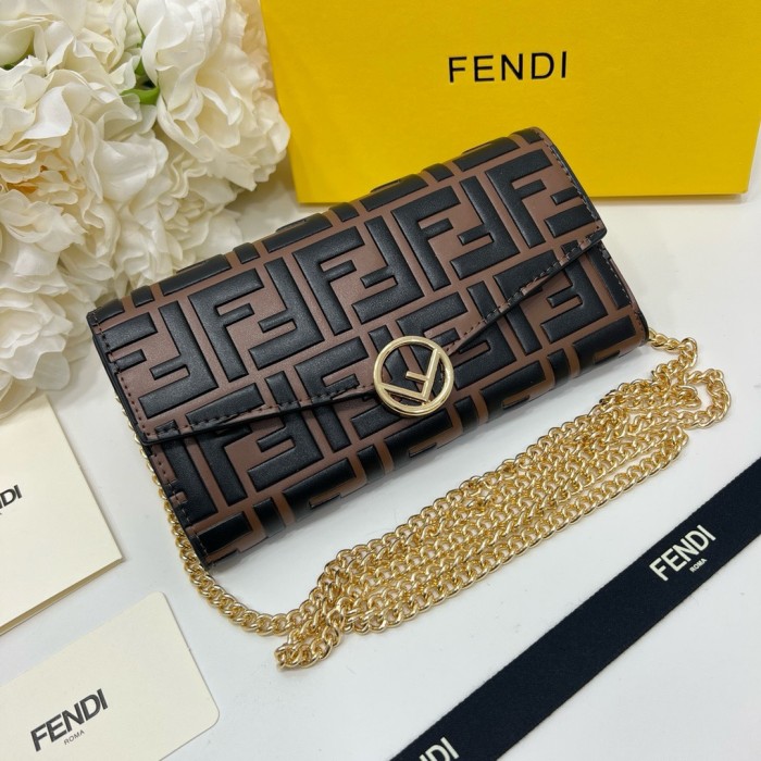 日本未入荷 フェンディ コピーおすすめ 2026SS 長財布