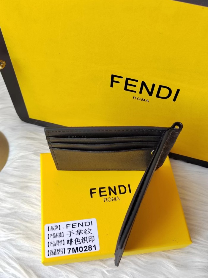 超話題! フェンディコピーおすすめ 2026SS 短財布