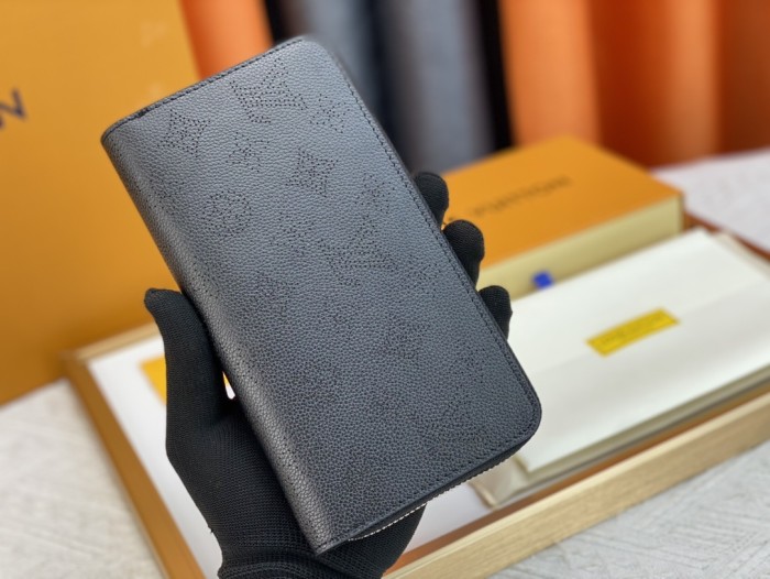 累積売上総額第１位！ルイヴィトン 激安通販 2026SS レディース 長財布