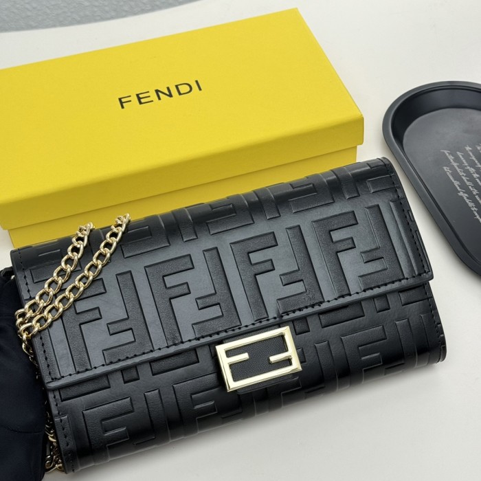 超話題! フェンディ 偽物通販 2026SS 長財布
