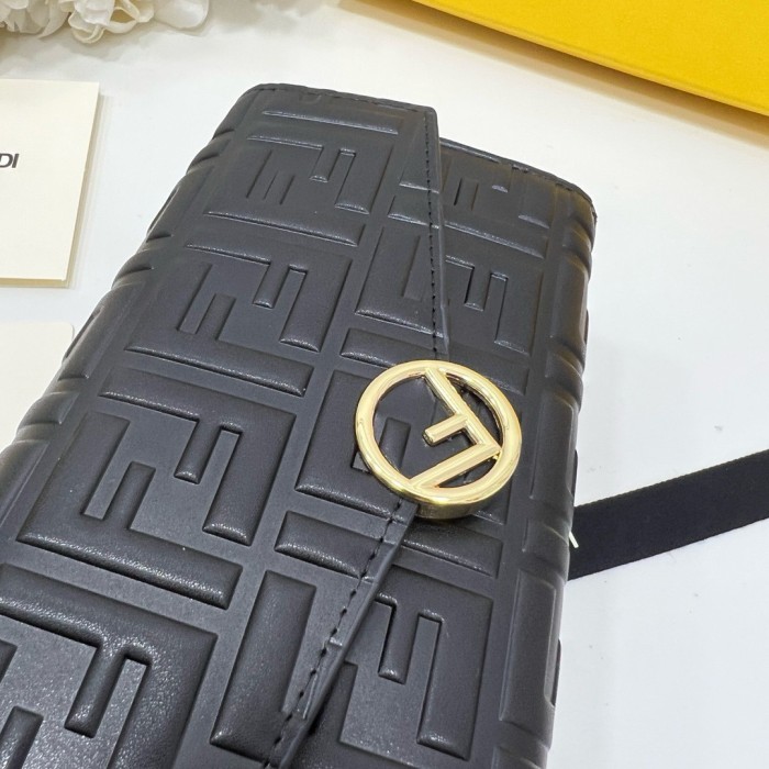 【限定】フェンディ 激安偽物 2026SS 長財布