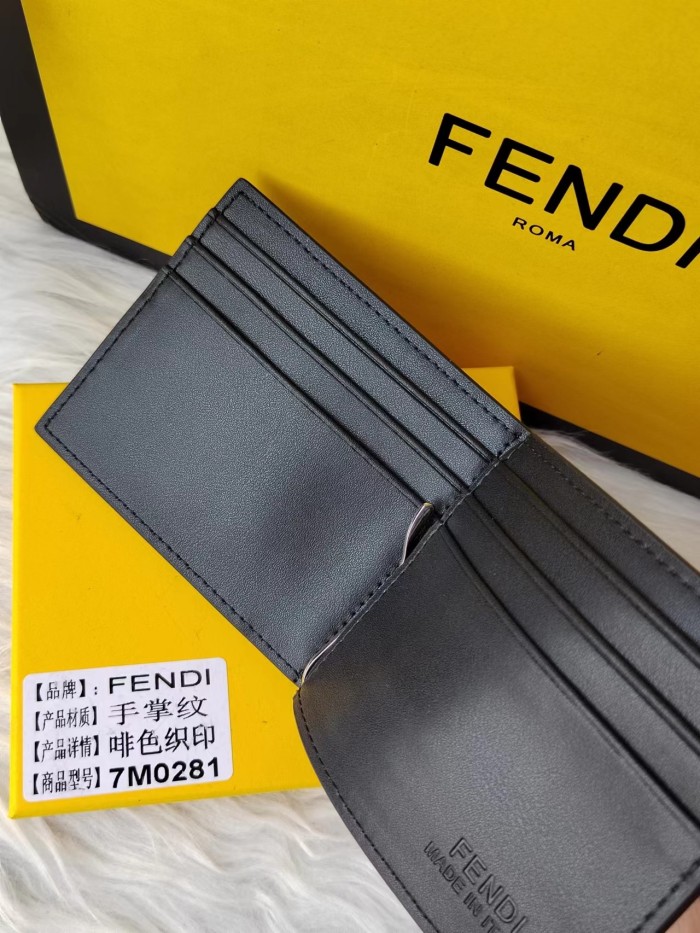 超話題! フェンディコピーおすすめ 2026SS 短財布