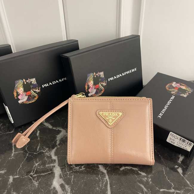 【話題商品！】プラダ n級品 2026SS 短財布