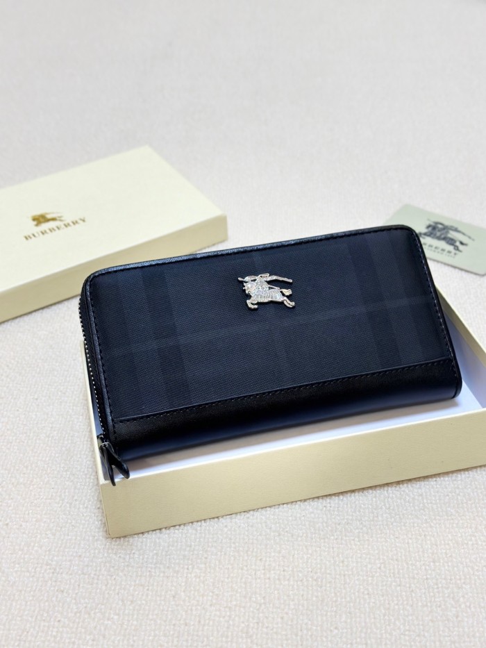 超奇跡の入荷☆ バーバリー 激安偽物 2026SS レディース 長財布