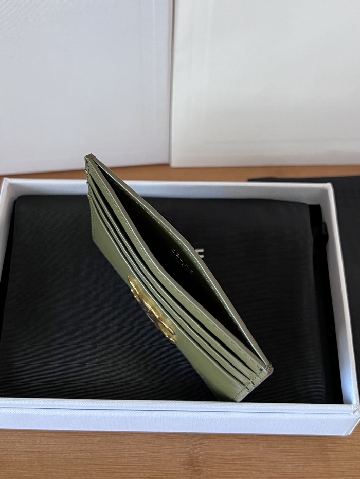 累積売上総額第１位！ セリーヌ n級品 2026SS 短財布