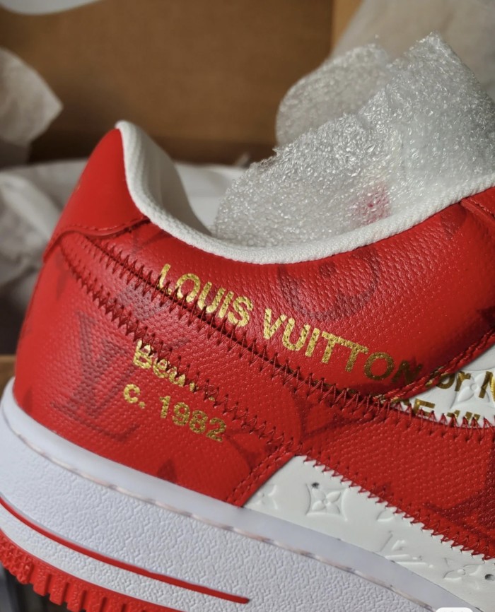 大人気 ルイヴィトン 偽物通販 2026SS x OFF-WHITE x Nike メンズ ハイエンド カジュアル スニーカー