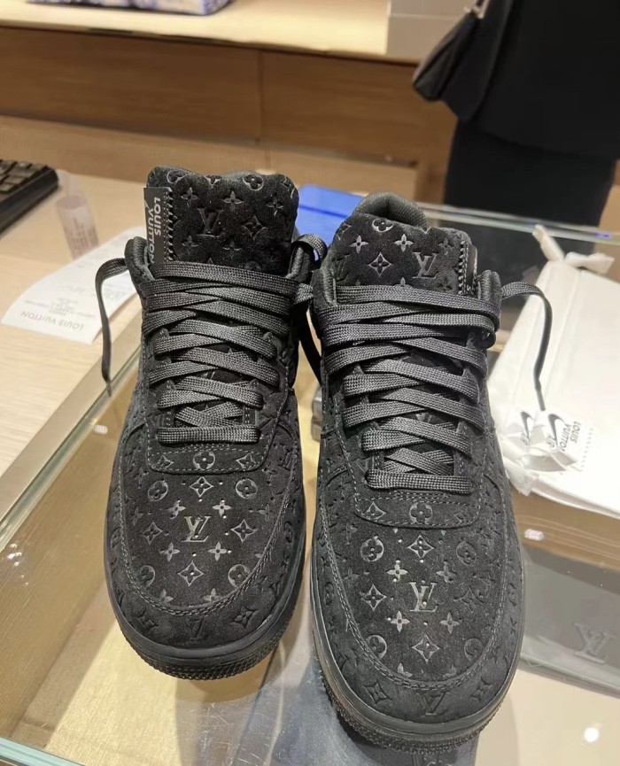 超話題! ルイヴィトン n級品 2026SS x OFF-WHITE x Nike メンズ ハイエンド カジュアル スニーカー