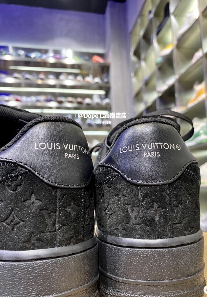 超話題! ルイヴィトン n級品 2026SS x OFF-WHITE x Nike メンズ ハイエンド カジュアル スニーカー