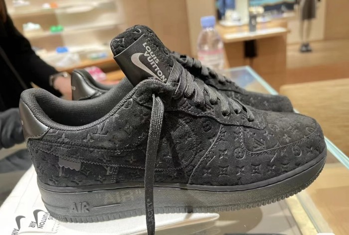 超話題! ルイヴィトン n級品 2026SS x OFF-WHITE x Nike メンズ ハイエンド カジュアル スニーカー