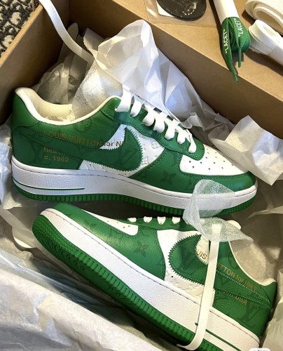 ★超人気 ルイヴィトン コピーおすすめ 2026SS x OFF-WHITE x Nike メンズ ハイエンド カジュアル スニーカー