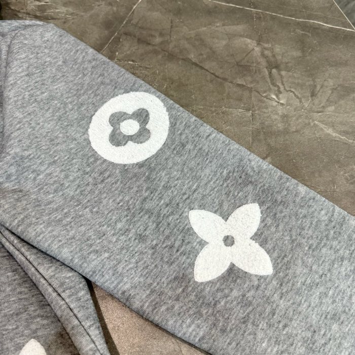 【限定】 ルイヴィトン 激安通販 2026SS総柄タオル刺繍 オリジナルパーカー
