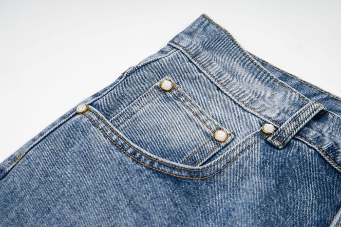 累積売上総額第１位！ ルイヴィトン コピーおすすめ 2026SS春夏刺繍ロゴ ワークデニムパンツ