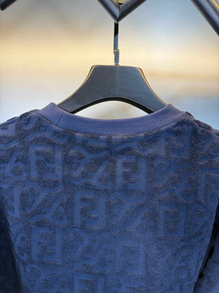 稀少 フェンディ n級品 の2026SS タオル刺繍アルファベットLOGOシンプルでスタイリッシュな衛衣