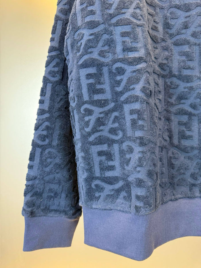 稀少 フェンディ n級品 の2026SS タオル刺繍アルファベットLOGOシンプルでスタイリッシュな衛衣