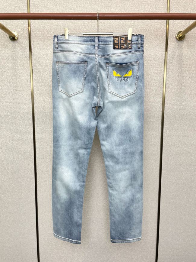 超奇跡の入荷☆ フェンディ スーパーコピー の2026SS カジュアルジーンズ