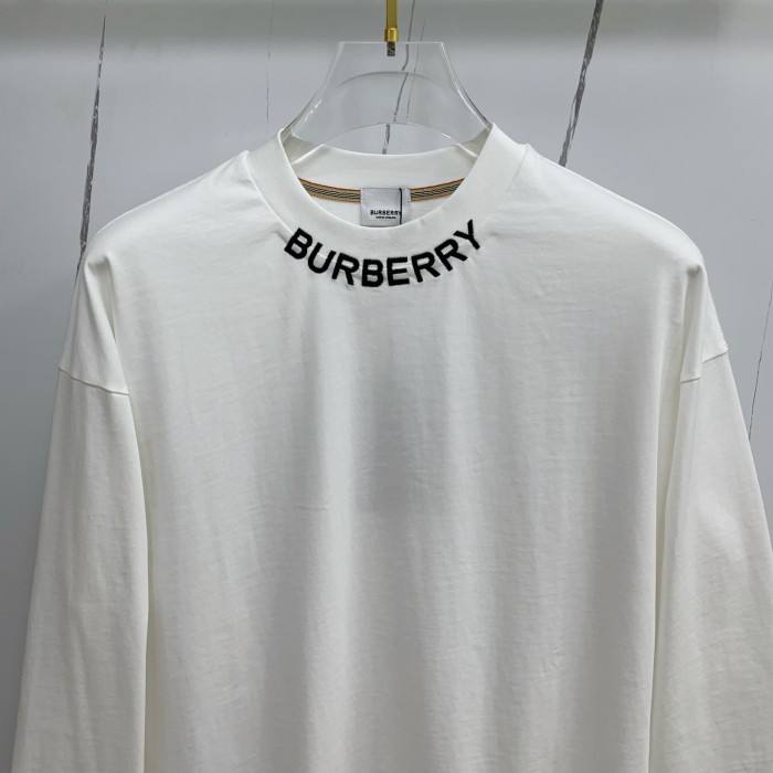 【限定】バーバリー n級品 の2026SS丸首長袖タイツ長袖Tシャツ