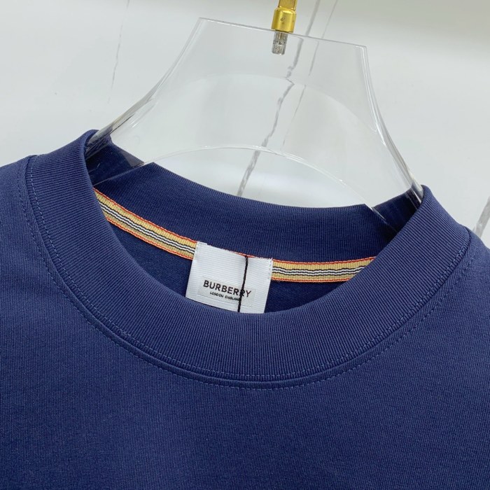 【話題商品！】 バーバリー コピーおすすめ の2026SS丸首長袖タイツ長袖Tシャツ
