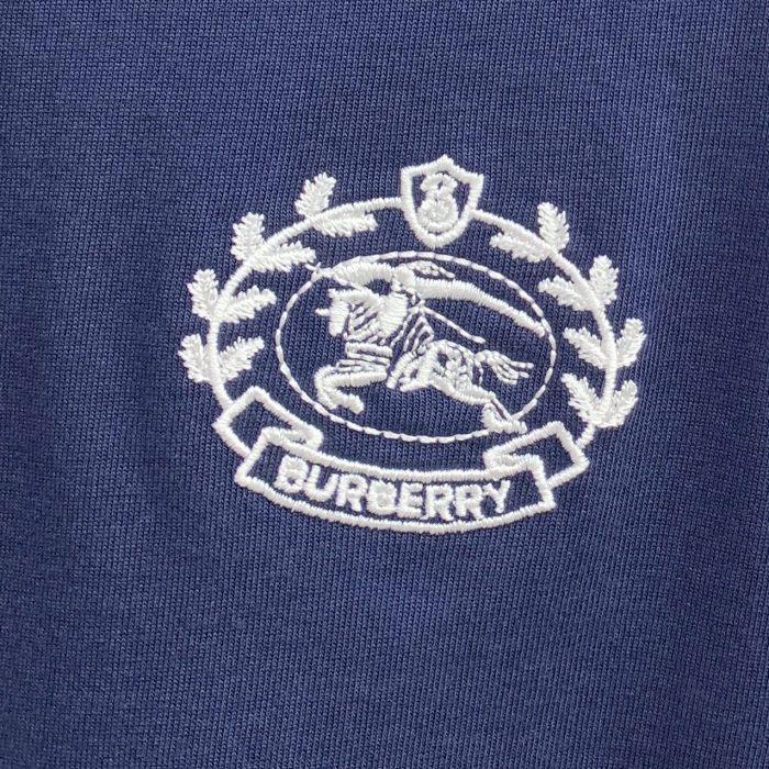 【話題商品！】 バーバリー コピーおすすめ の2026SS丸首長袖タイツ長袖Tシャツ