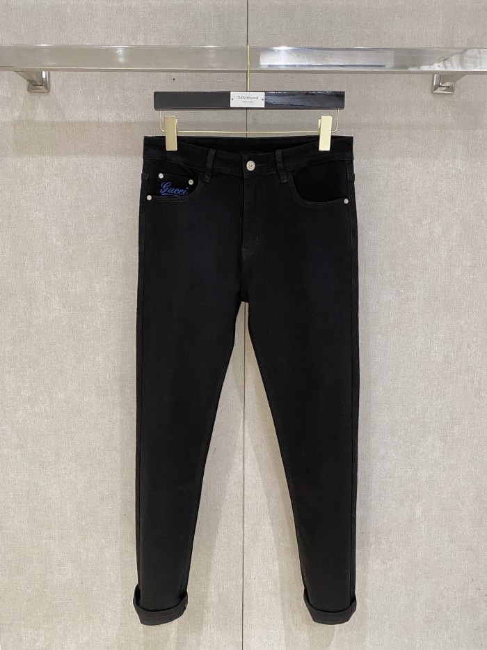 超奇跡の入荷☆ グッチ 激安偽物 の2026SSメンズデニムパンツ