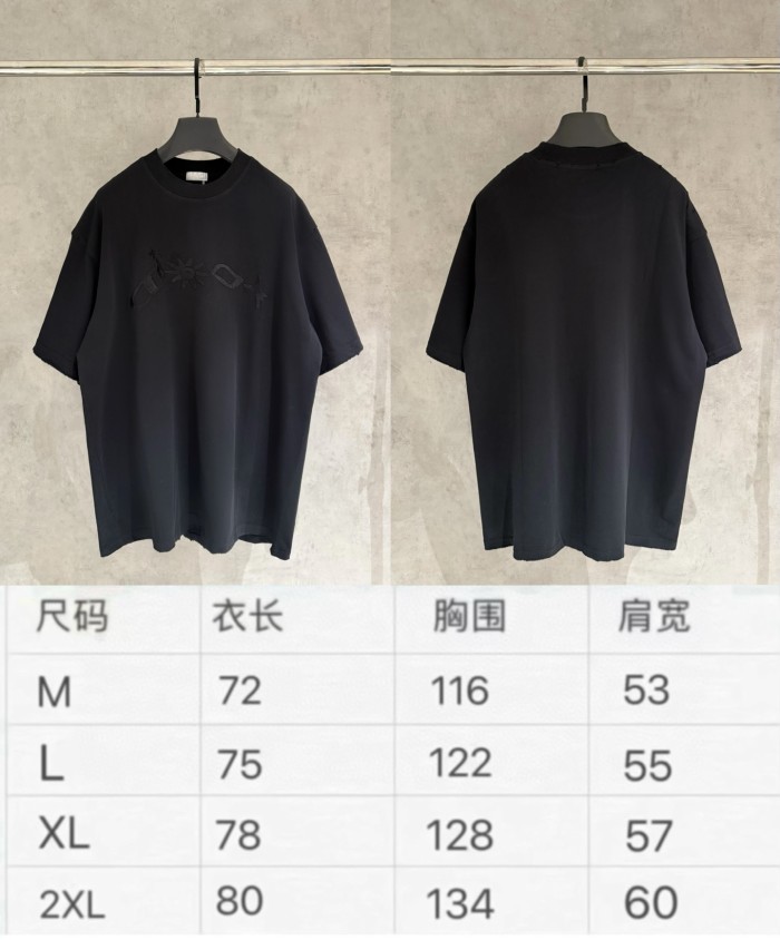 使い勝手良し ディオール 偽物通販 の2026SSに布を貼って刺繍する半袖Tシャツ