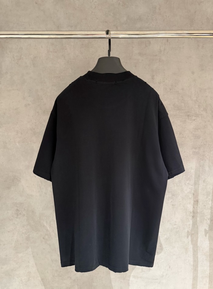 使い勝手良し ディオール 偽物通販 の2026SSに布を貼って刺繍する半袖Tシャツ