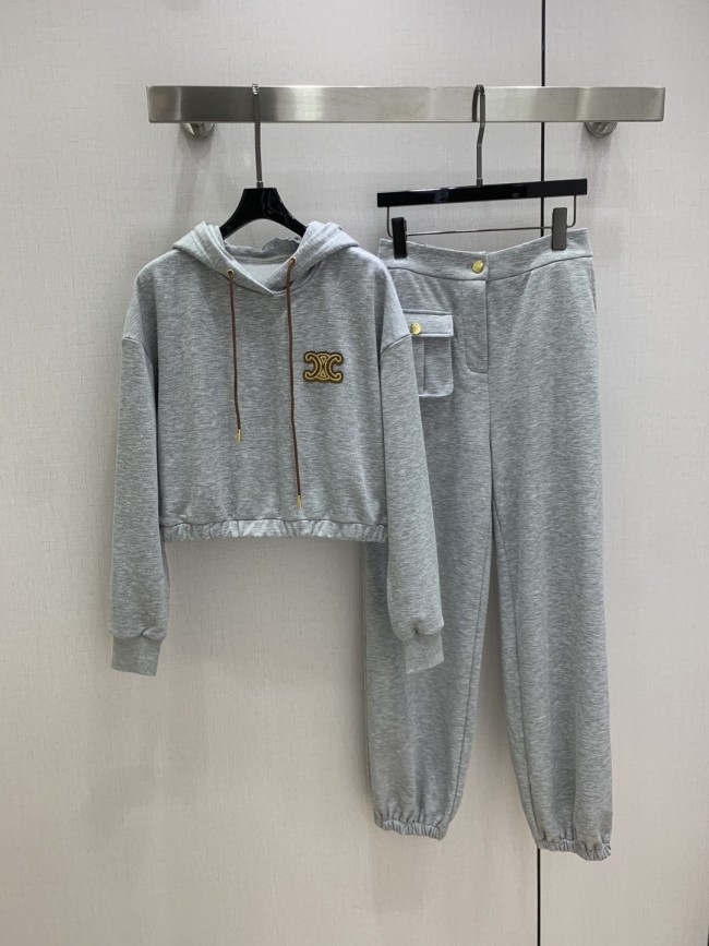 超奇跡の入荷☆ セリーヌ スーパーコピー の2026SSキャップ付き革製ポケットセット2色