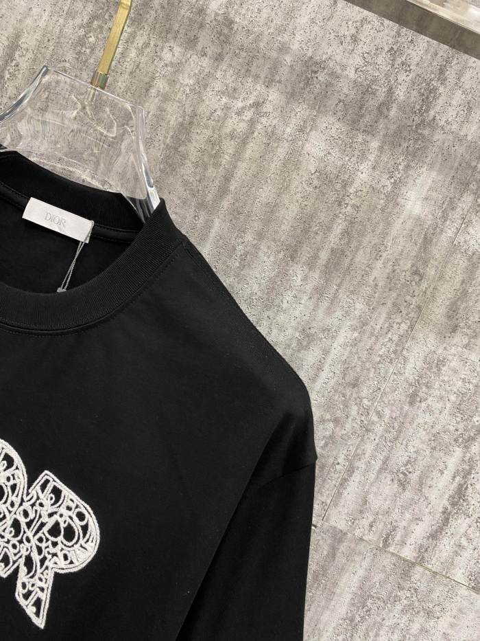 大人気 ディオール コピーおすすめ の2026SS前後のデザインロゴ刺繍半袖 Ｔシャツ