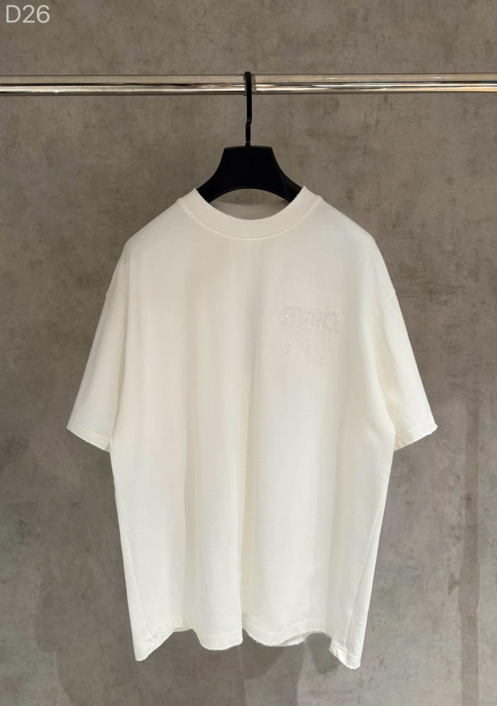 入手困難 ディオール スーパーコピー の2026SSに布を貼って刺繍する半袖Tシャツ