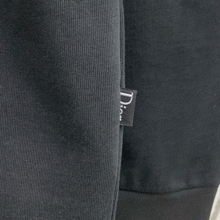 【話題商品！】ディオール 激安偽物 の2026SS丸首長袖プルオーバー長袖Tシャツネットレッド