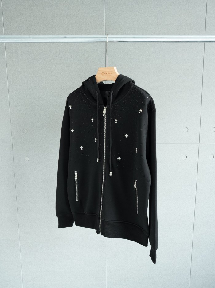 日本未入荷 クロムハーツ 激安偽物 の2026SS腕刺繍マーク布ファスナーフード