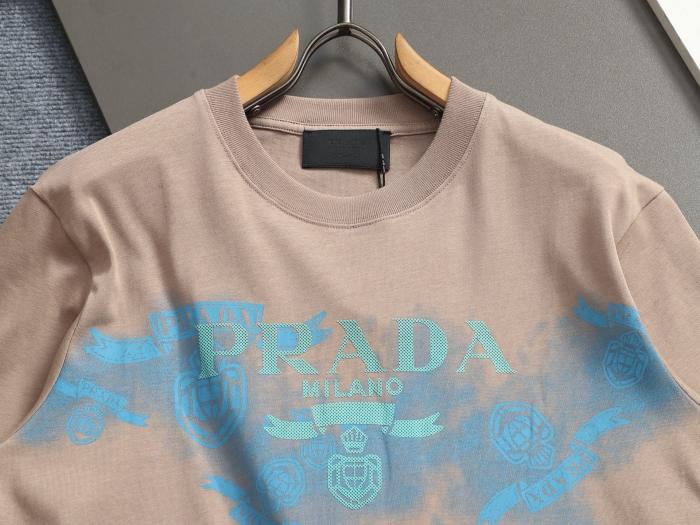 稀少 プラダ 偽物通販 の2026SSクルーネック半袖Tシャツ