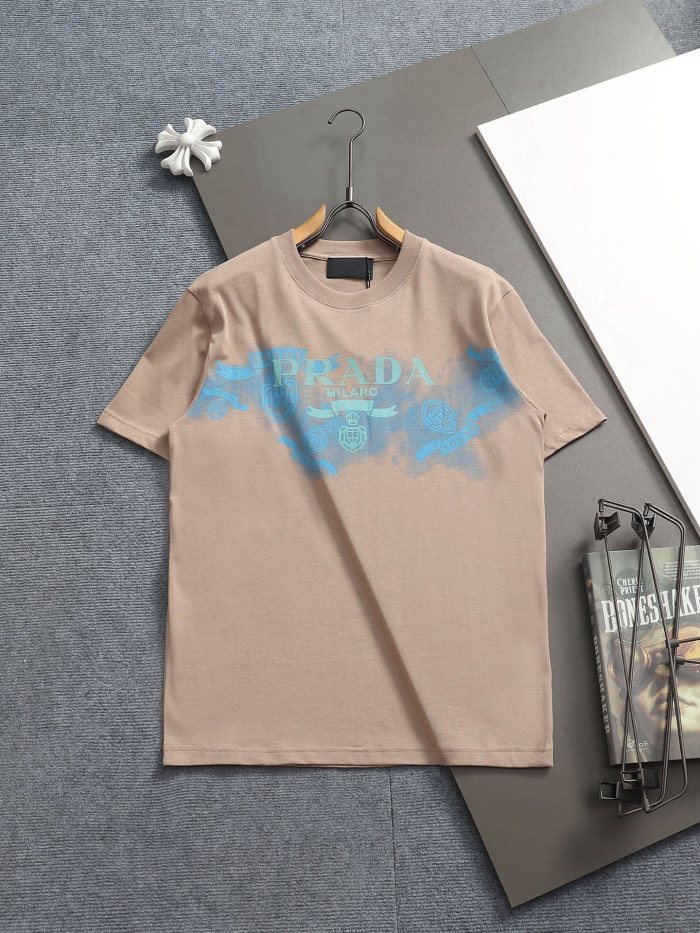 稀少 プラダ 偽物通販 の2026SSクルーネック半袖Tシャツ