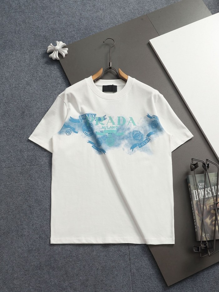【限定】プラダ 激安通販 の2026SSクルーネック半袖Tシャツ