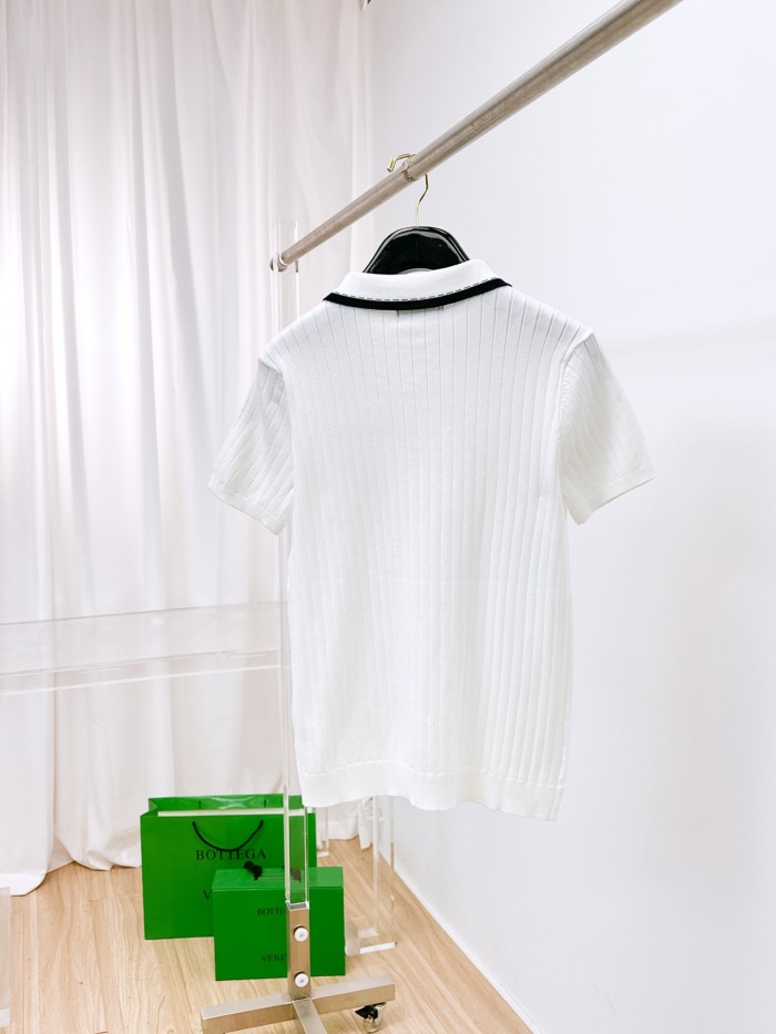 【限定】プラダ スーパーコピー の2026SSメンズ開襟ニット半袖Tシャツ