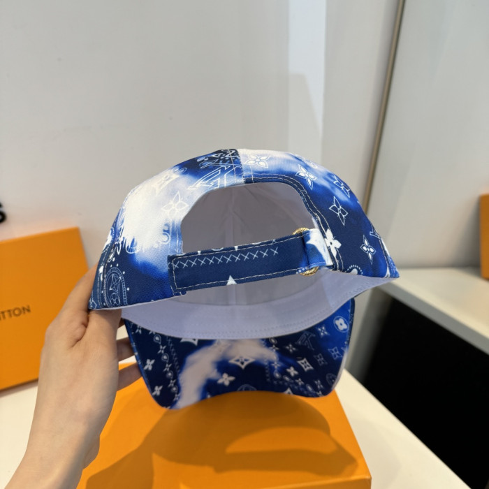 【限定】 ルイヴィトン  2026SSの新型LVベースボールキャップ