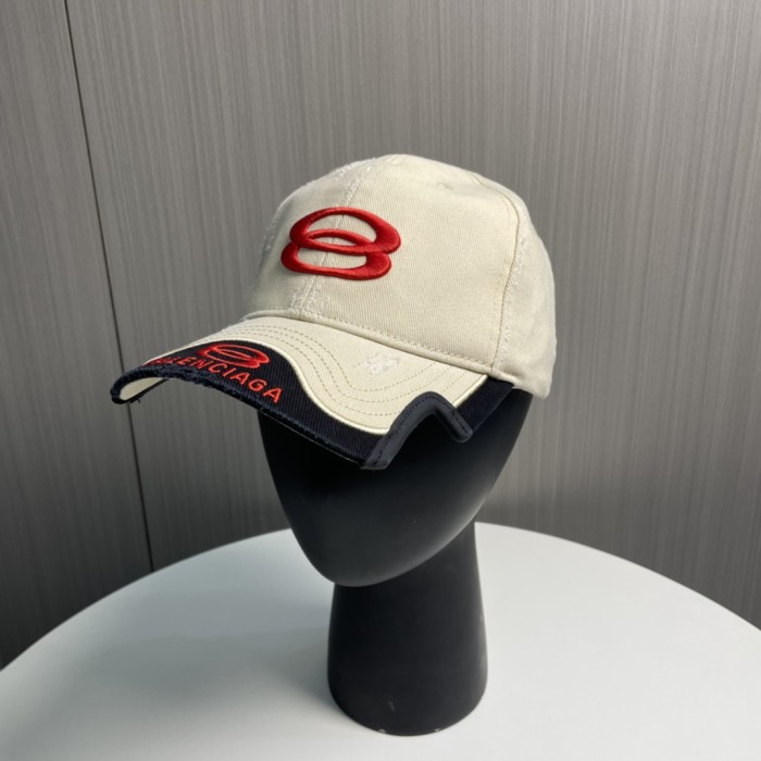 超奇跡の入荷☆ バレンシアガ コピーおすすめ 2026SS 新型刺繍ロゴのベースボールキャップ