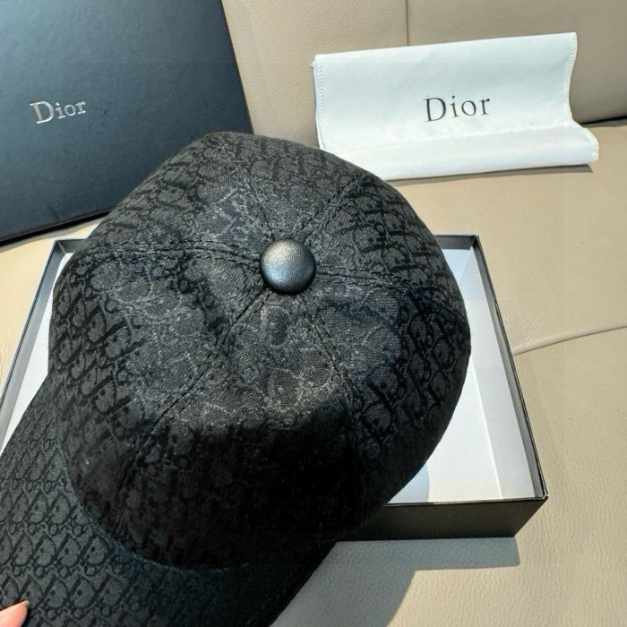 使い勝手良し ディオール コピー 2026SS のDior老花野球帽